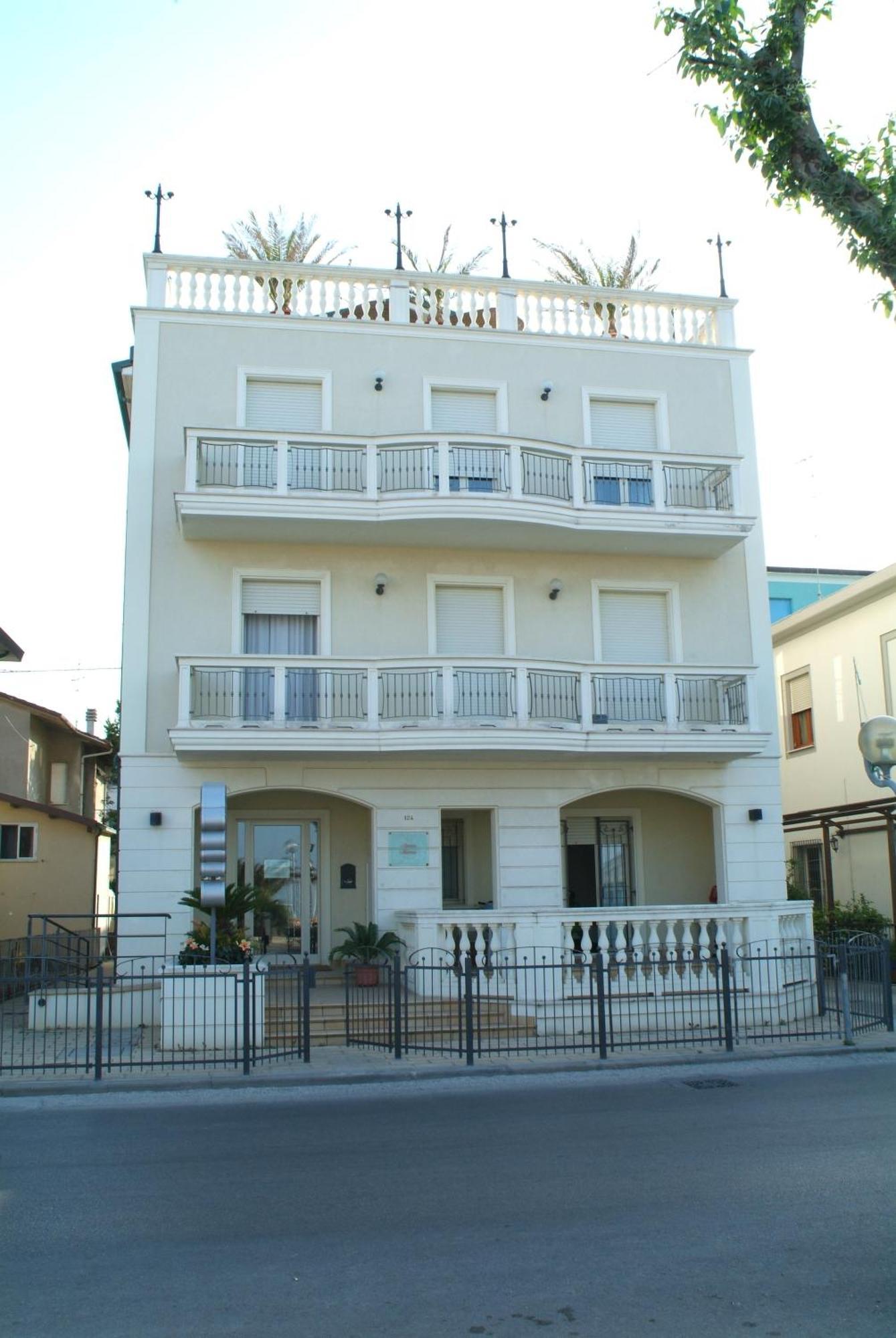 Residenza Mediterranea Apartments Rimini Eksteriør bilde